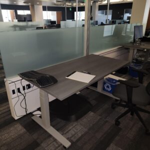 Knoll Antenna Power Beam w/ Height Adj Desks