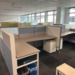 Herman Miller Canvas 5’x7’ and 6’x6’ Bullpen Configurations. Mobile whiteboards separate the workstations