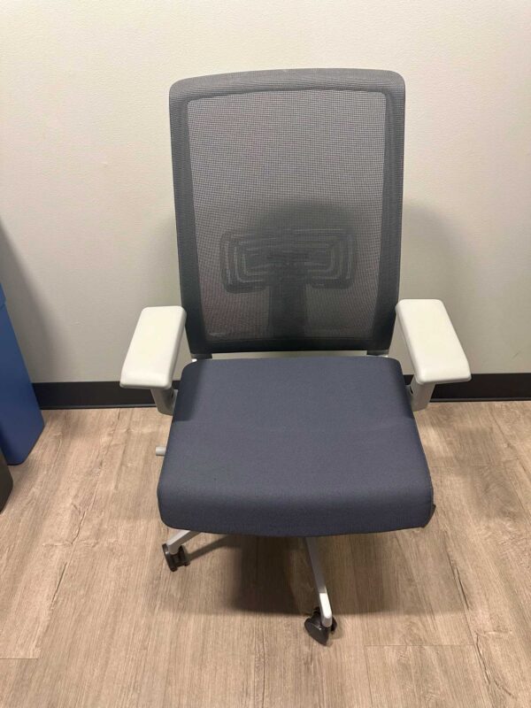 Haworth Very Task Chair