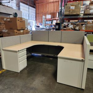 Hon Abound 8’ x 6′ U Shaped Workstations