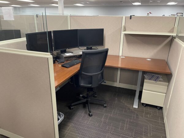 Hon Accelerate 6x7/6x8/6.5x7/8x8' Workstations - Image 3