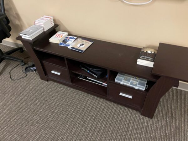 AV Table